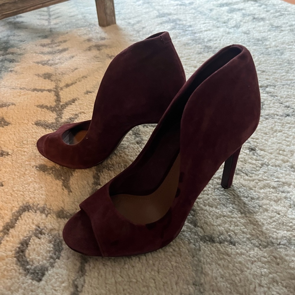 Vince Camuto Burgundy Suede Women's Pumps